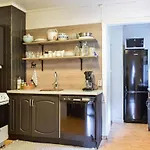 2 Bedroom Cozy In *