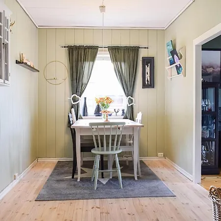 Front In Tysse With Wifi בית נופש *